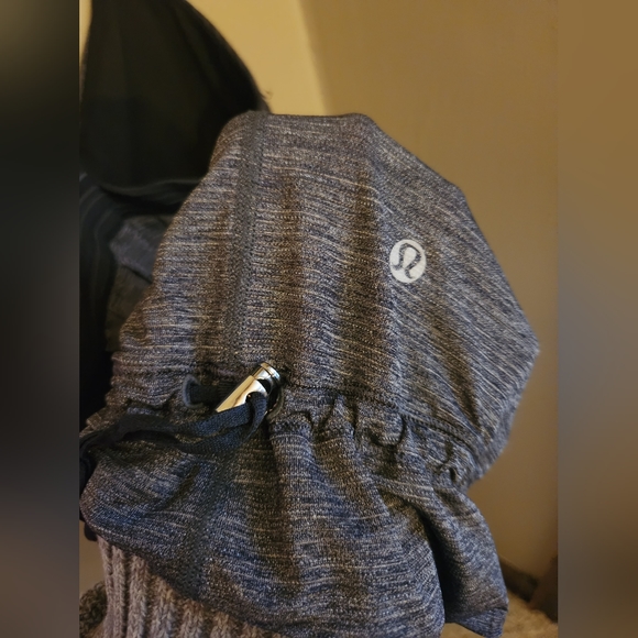 Lululemon Tank Top - Picture 2 of 7